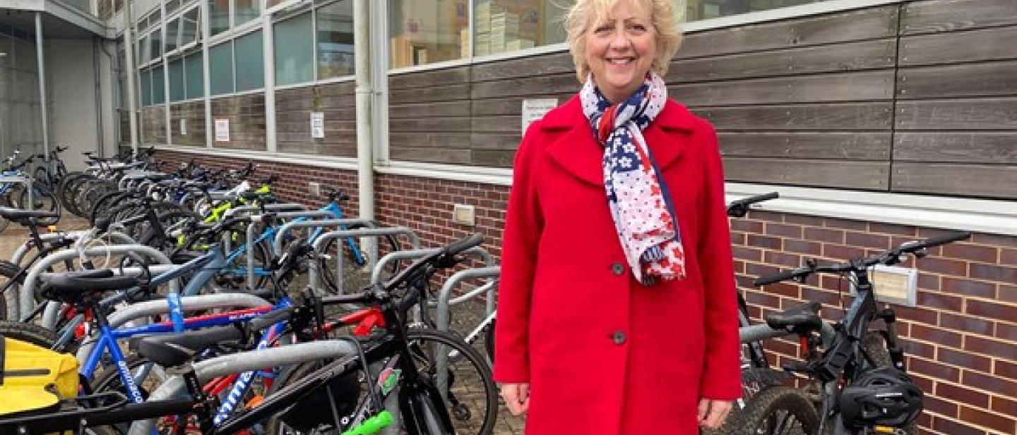 Cllr Zoe Nolan on a visit to Hazeley Academy