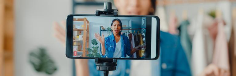 girl with phone